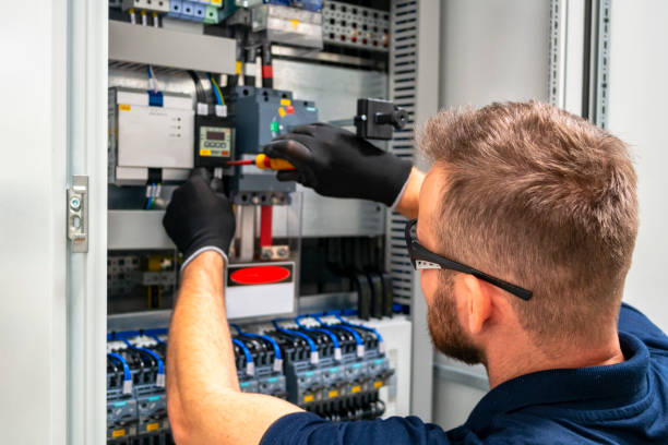 Best Affordable Emergency Electrician  in Ash Flat, AR